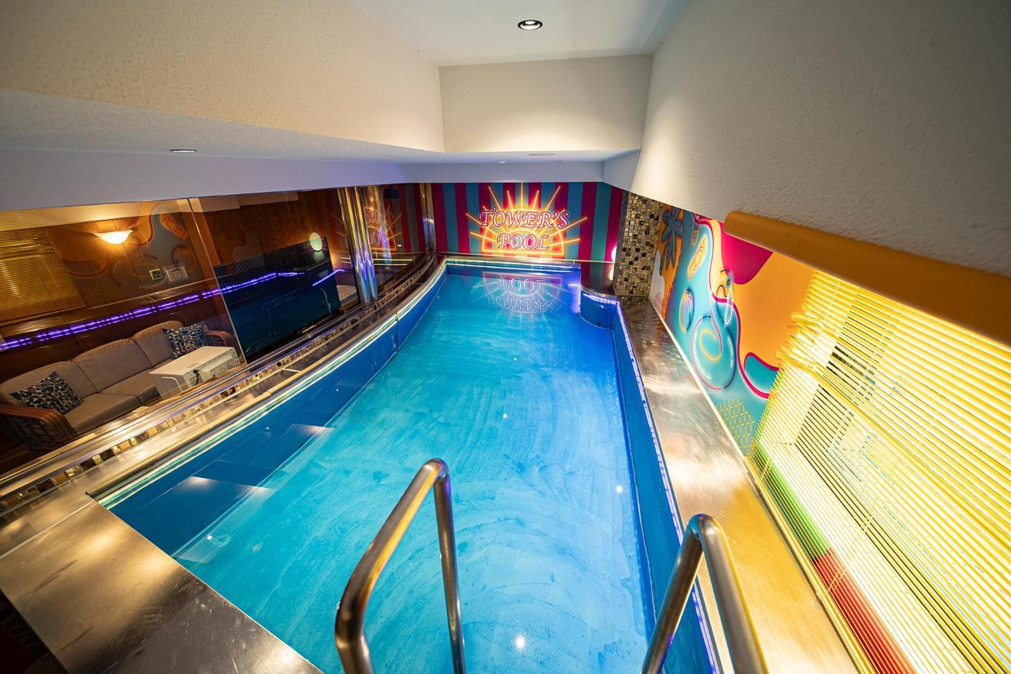 Towers Hotel - Adult Only - Осака Экстерьер фото